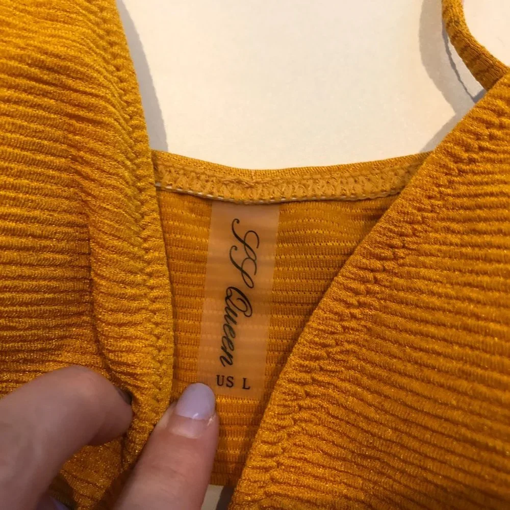 NWT JJ Queen Orange Ruffle Bikini Swim Top Large